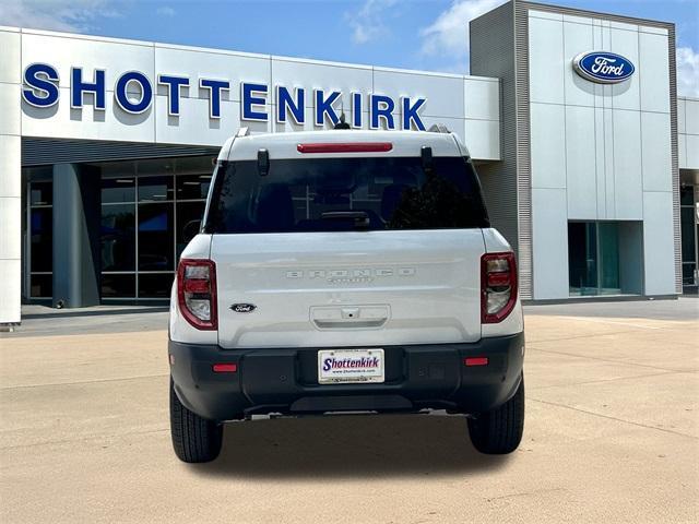 Photo of 2025 Oxford White Ford Bronco Sport