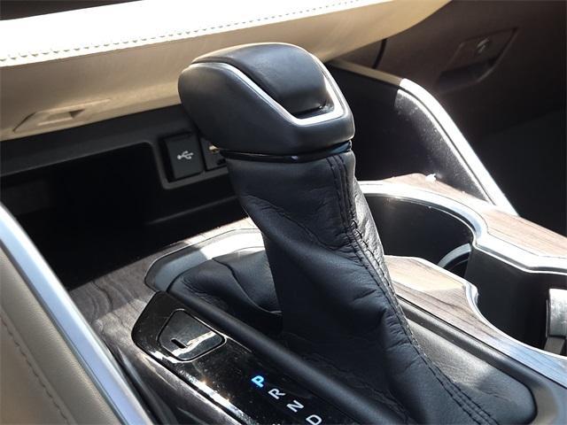 Photo of 2020 Blizzard Pearl Toyota Highlander