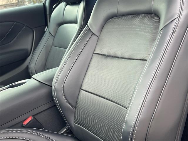 Photo of 2025 Gray Metallic Ford Mustang
