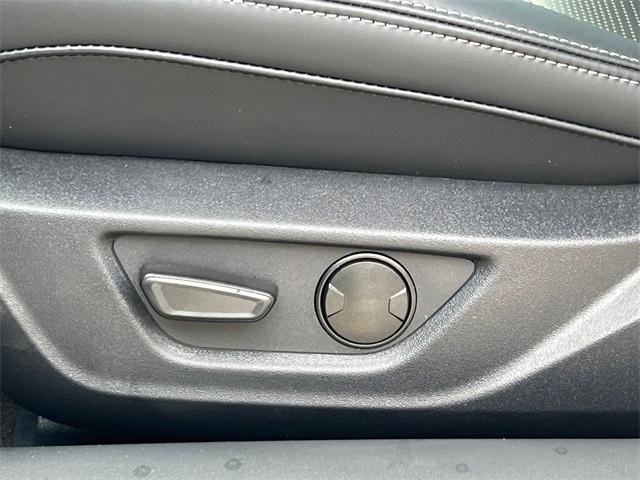 Photo of 2025 Gray Metallic Ford Mustang