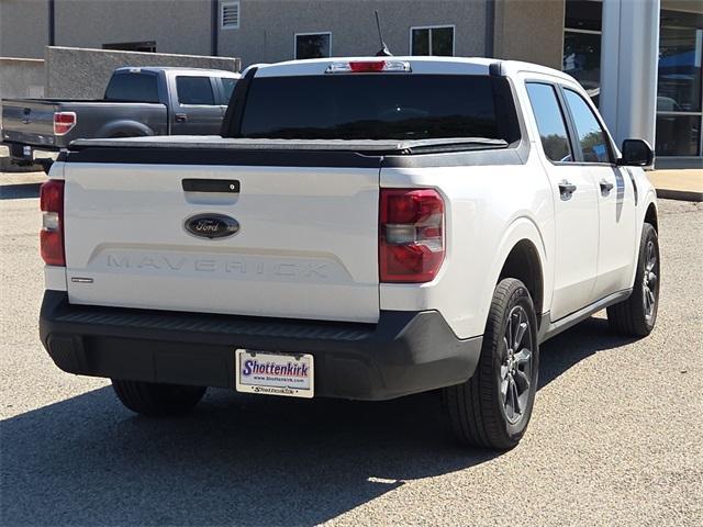 Photo of 2023 Oxford White Ford Maverick