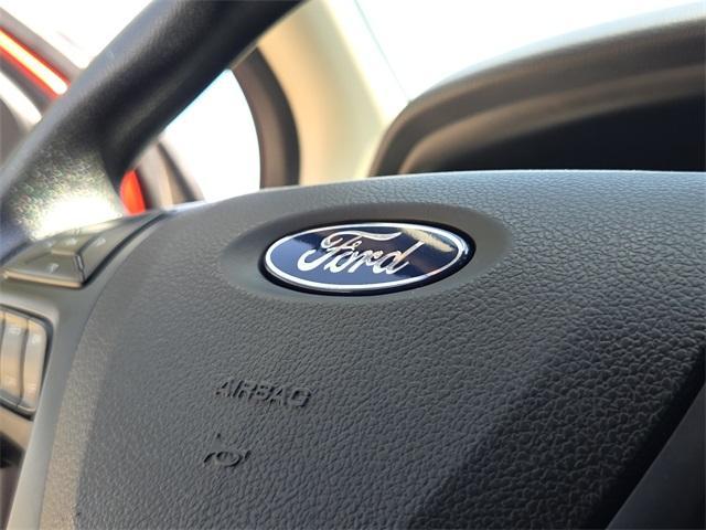 Photo of 2023 Hot Pepper Red Metallic Tinted Clearcoat Ford Ranger