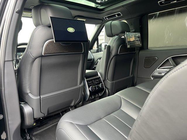 Photo of 2025 Santorini Black Land Rover Range Rover