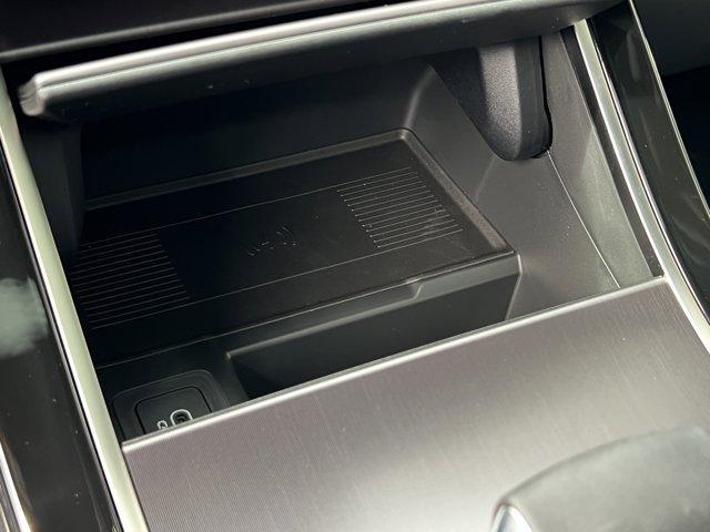 Photo of 2026 Fuji White Land Rover Range Rover Velar