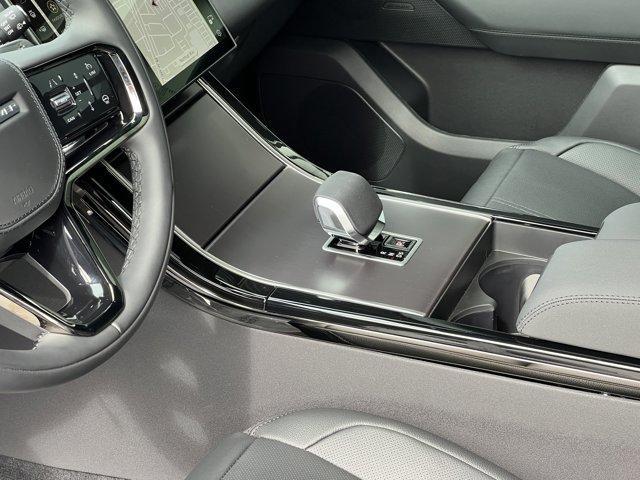 Photo of 2026 Fuji White Land Rover Range Rover Velar