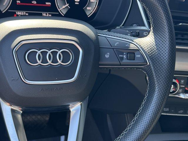 Photo of 2022 Ultra Blue Metallic Audi Q5 e