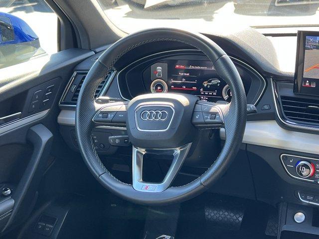 Photo of 2022 Ultra Blue Metallic Audi Q5 e