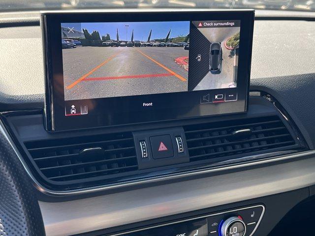Photo of 2022 Ultra Blue Metallic Audi Q5 e
