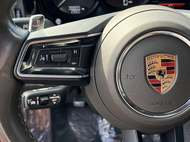 Photo of 2022 Jet Black Metallic Porsche Macan