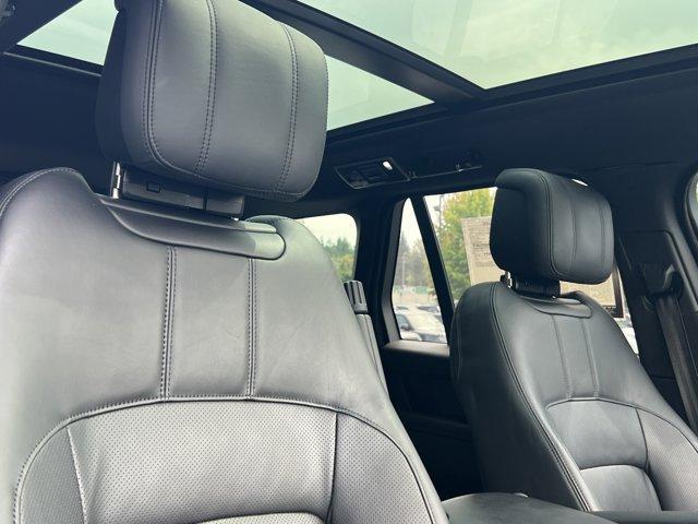 Photo of 2022 Santorini Black Land Rover Range Rover