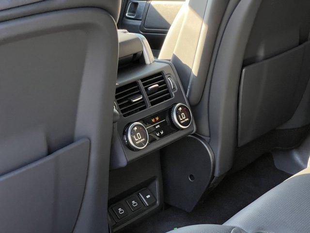 Photo of 2021 Lantau Bronze Land Rover Discovery