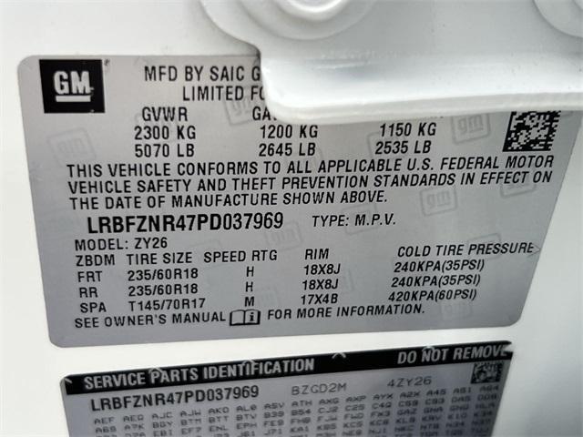 Photo of 2023 Summit White Buick Envision