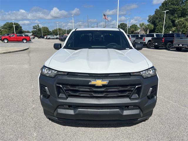 Photo of 2025 Summit White Chevrolet Colorado