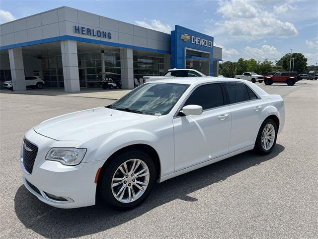 2017 Chrysler 300