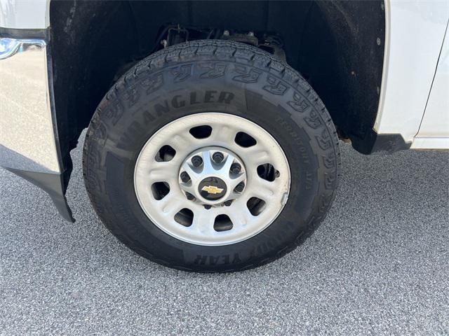 Photo of 2018 Summit White Chevrolet Silverado 3500