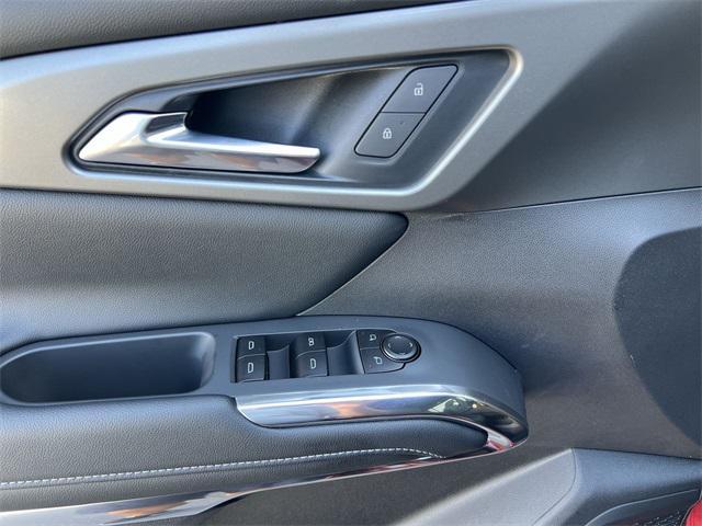 Photo of 2025 Radiant Red Tintcoat Chevrolet Traverse