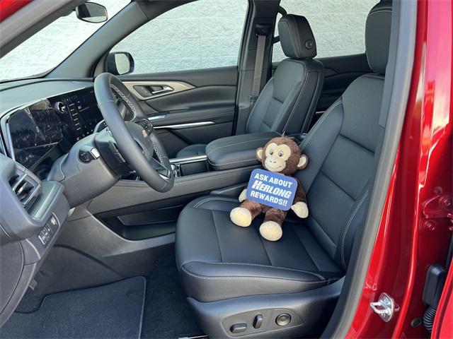 Photo of 2025 Radiant Red Tintcoat Chevrolet Traverse
