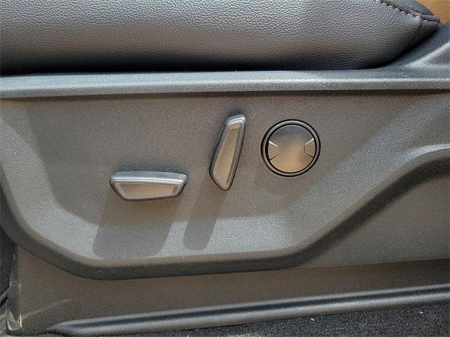 Photo of 2025 Agate Black Metallic Ford F-250