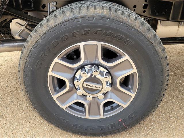 Photo of 2025 Agate Black Metallic Ford F-250