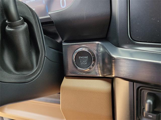 Photo of 2025 Agate Black Metallic Ford F-250
