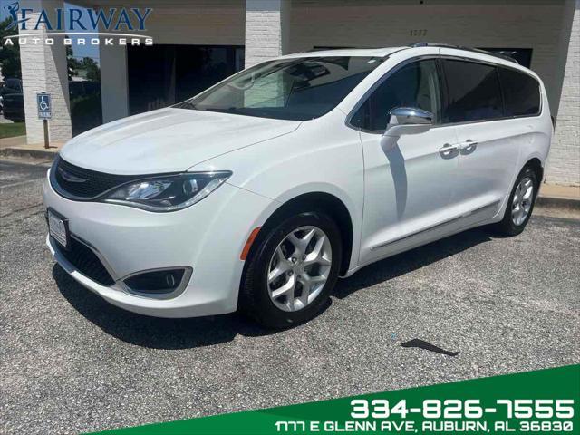 Photo of 2020 Bright White Clearcoat Chrysler Pacifica