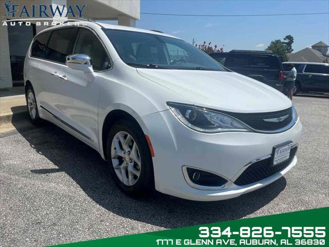 Photo of 2020 Bright White Clearcoat Chrysler Pacifica