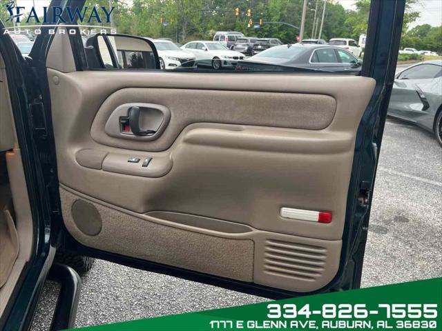 Photo of 1997 Emerald Green (Met) Chevrolet Tahoe
