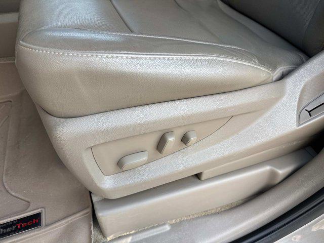 Photo of 2019 Pepperdust Metallic GMC Yukon