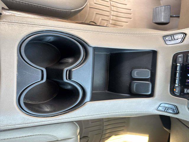Photo of 2019 Pepperdust Metallic GMC Yukon