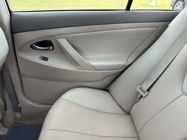 Photo of 2010 Magnetic Gray Metallic Toyota Camry