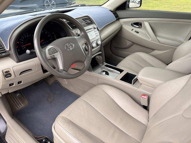 Photo of 2010 Magnetic Gray Metallic Toyota Camry