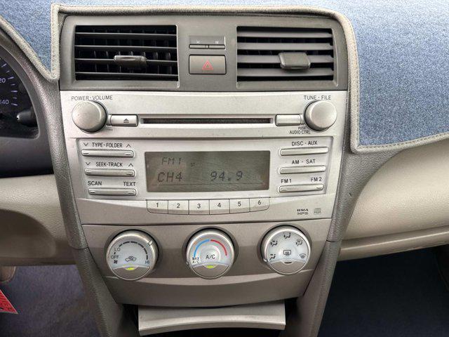 Photo of 2010 Magnetic Gray Metallic Toyota Camry