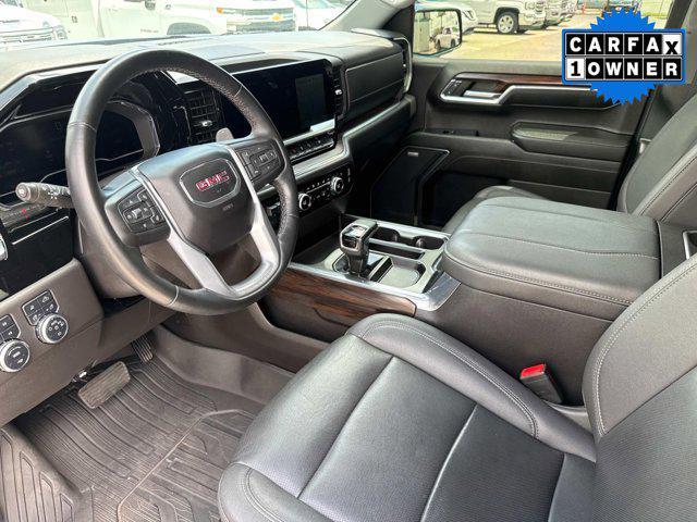 Photo of 2023 Onyx Black GMC Sierra 1500