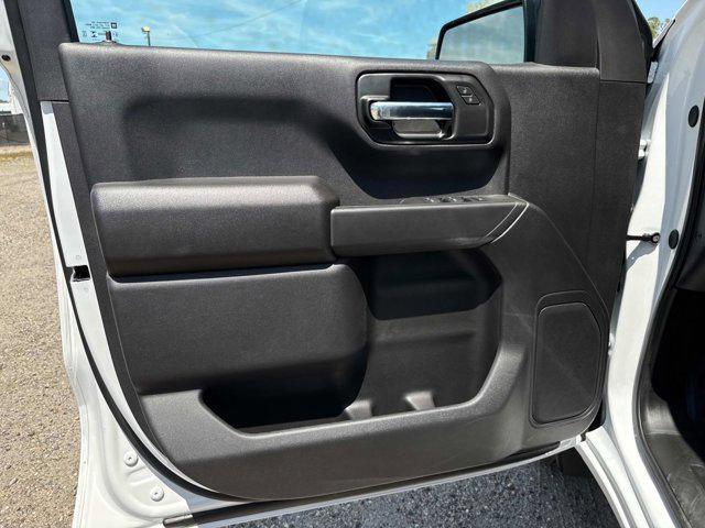 Photo of 2025 Summit White GMC Sierra 1500