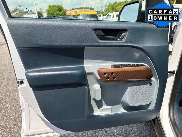 Photo of 2022 Oxford White Ford Maverick