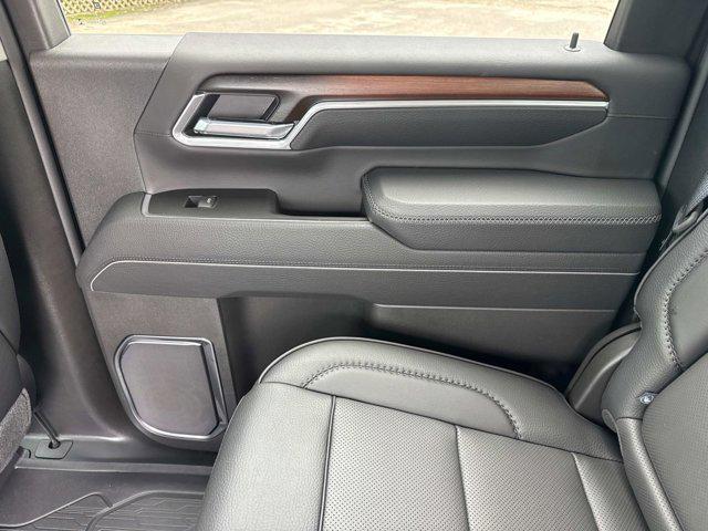 Photo of 2025 Onyx Black GMC Sierra 2500