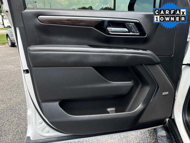 Photo of 2025 Iridescent Pearl Tricoat Chevrolet Tahoe