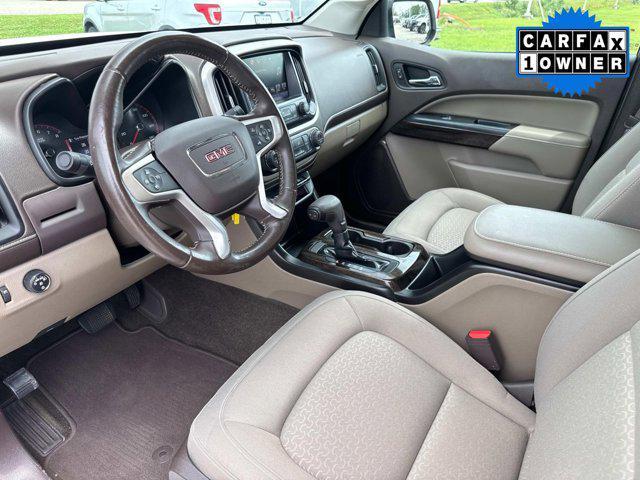 Photo of 2016 Summit White GMC Canyon