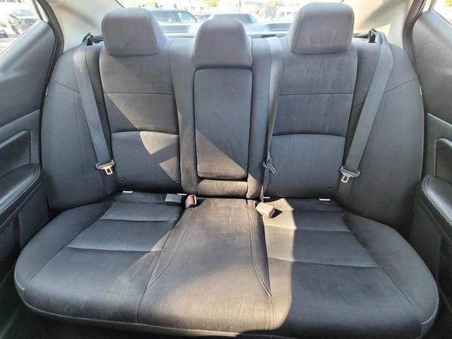 Photo of 2020 Glacier White Nissan Altima