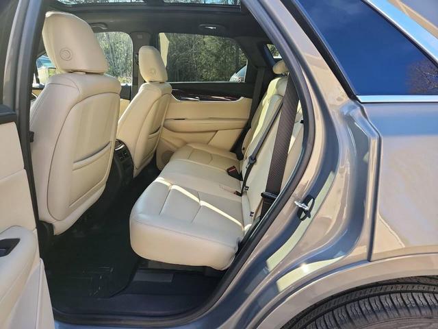 Photo of 2019 Green Cadillac XT5