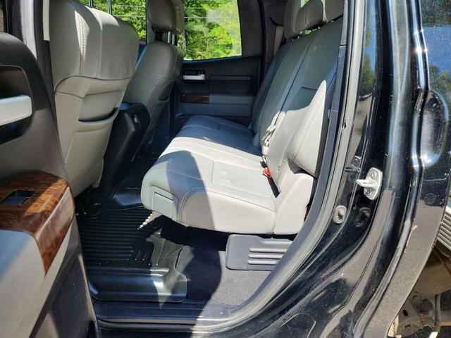 Photo of 2013 Black Toyota Tundra