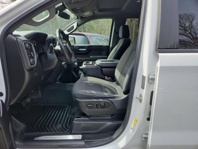 Photo of 2019 White Chevrolet Silverado 1500