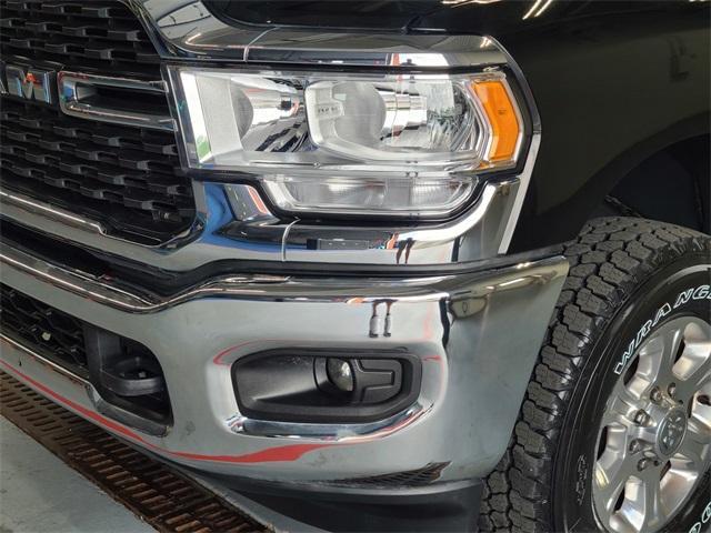 Photo of 2024 Diamond Black RAM 2500