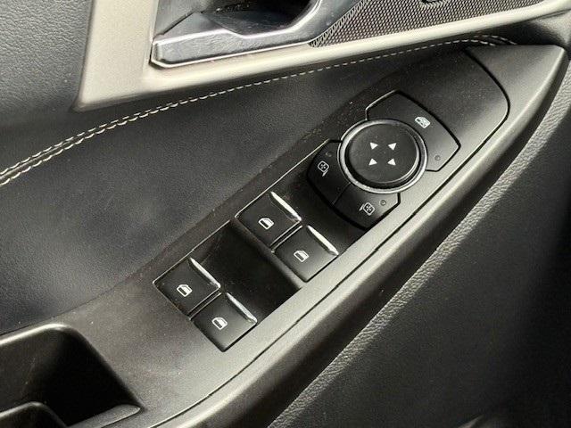 Photo of 2020 White Ford Explorer