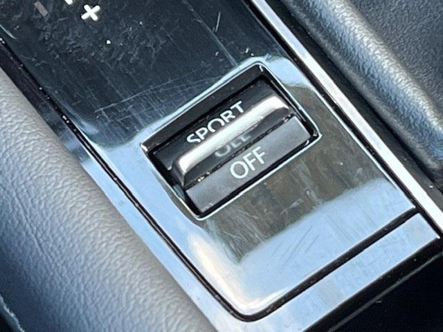 Photo of 2023 Snowflake White Pearl Mazda Mazda3