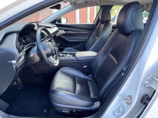 Photo of 2023 Snowflake White Pearl Mazda Mazda3