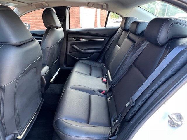 Photo of 2023 Snowflake White Pearl Mazda Mazda3