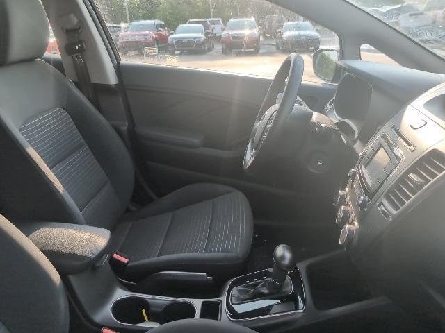 Photo of 2017 Titanium Bronze Kia Forte