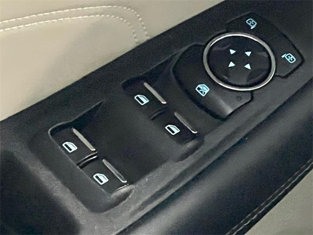 Photo of 2024 Blue Metallic Ford Edge