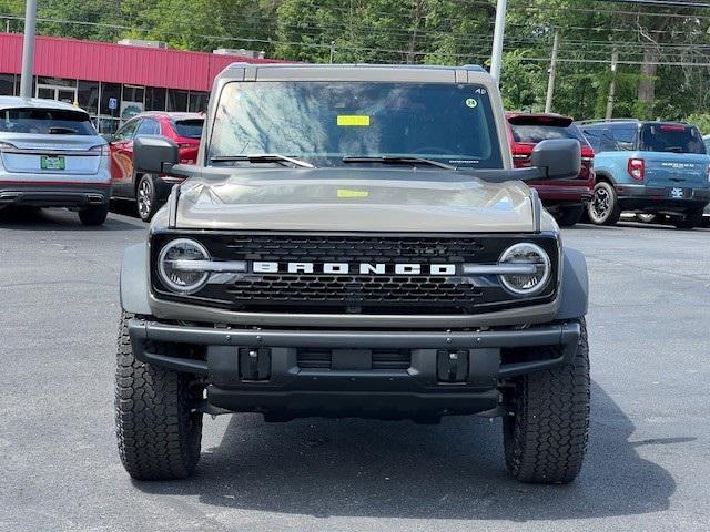 Photo of 2025 Gray Ford Bronco